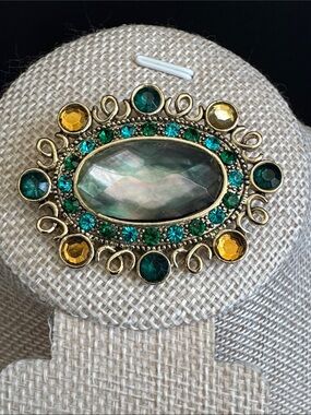 VTG Signed Monet Oval Brooch Pin Gold Tone Faux Labradorite Rhinestone